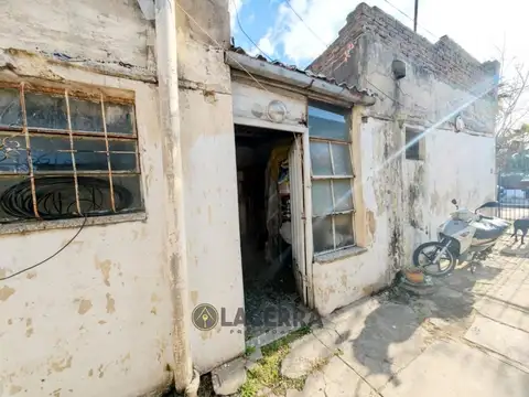 Depto Tipo Casa en Venta 50 años
