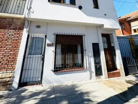 CASA TIPO PH 2 AMBIENTES AL FRENTE 