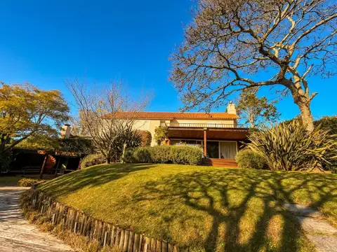 Casa en Venta en Golf , USD 1.279.000
