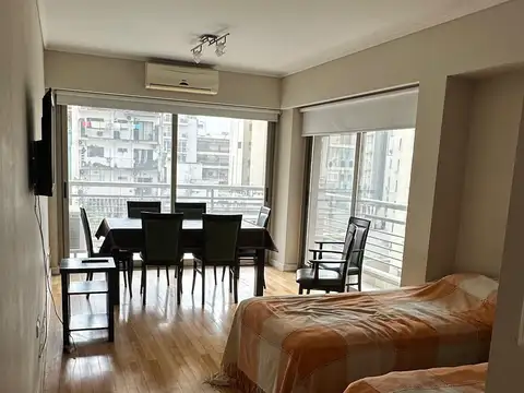 Beruti 3000, Piso 4