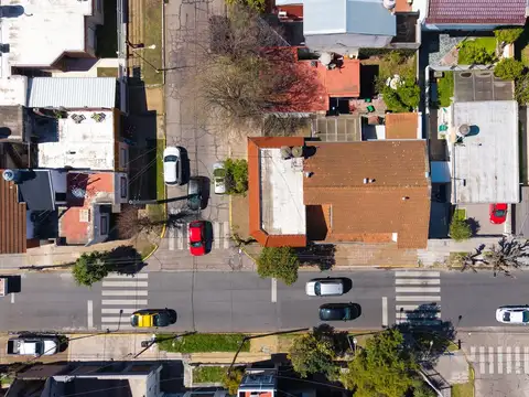 America  al 2700, Villa Luzuriaga, La Matanza