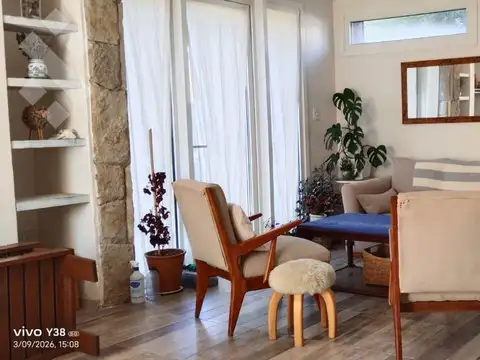 Casa 4 ambientes con 1 baño