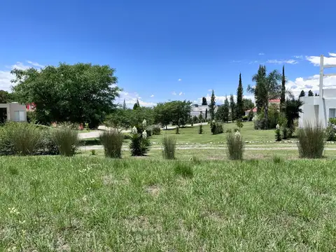 Terreno en venta 2.283 m2 El Tipal Club de Campo Salta Capital