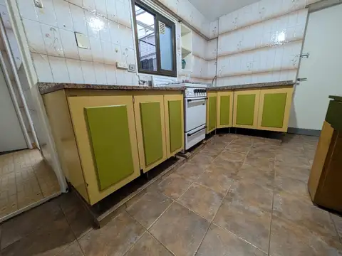 Departamento 5 ambientes con 1 baño