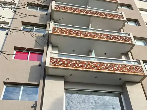 HERMOSO DPTO. 2 AMB. ZONA ITUZAINGÓ