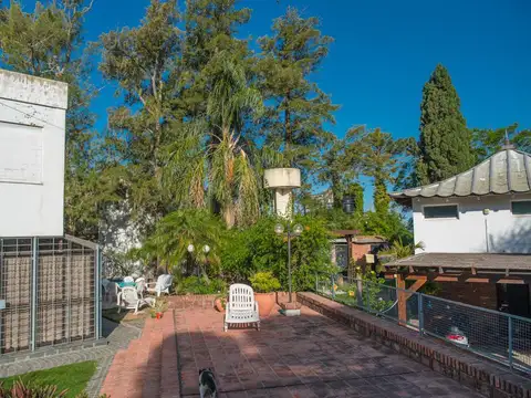 Casa 4 ambientes con 3 baños