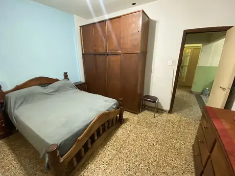 VENTA CASA 3 AMBIENTES EN CASTELAR