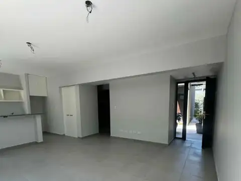 Depto Tipo Casa 4 ambientes con 1 baño