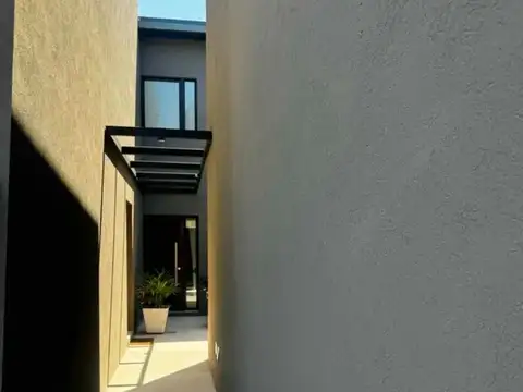 Depto Tipo Casa en Venta de 4 ambientes