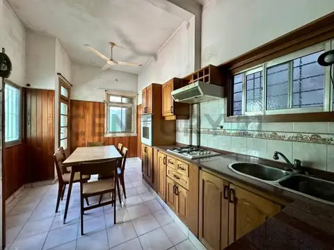 Beguiristain 100, Piso 0