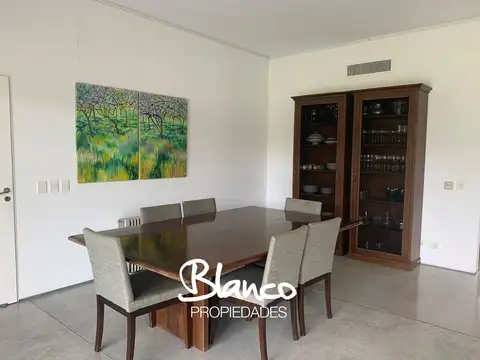 Casa en Alquiler Temporal al Este