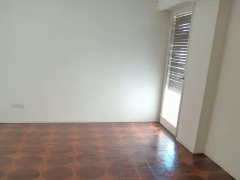 OPORTUNIDAD - EXCELENTE DEPARTAMENTO EN FLORES A MTS DE AV.RIVADAVIA