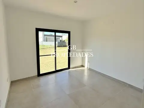 Alquiler de Casa 4 Ambientes en San Ramón, Pilar