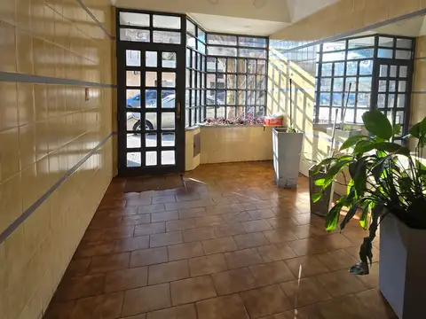 Departamento dos ambientes – excelente ubicación