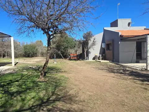 Casa 3 ambientes con 2 baños