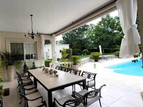 Casa en venta en  Altos del Pilar