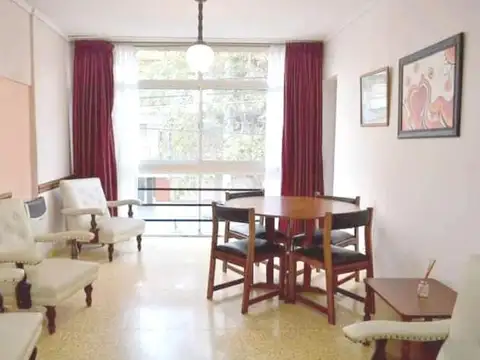 Departamento en venta - 3 Dormitorios 2 Baños - Cochera - 79Mts2 - Miramar