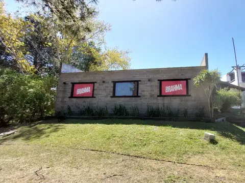 Local en Venta en Villa Gesell, USD 198.000