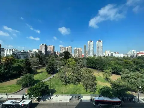 Oficina en Alquiler en Barrio Norte, USD 1.200