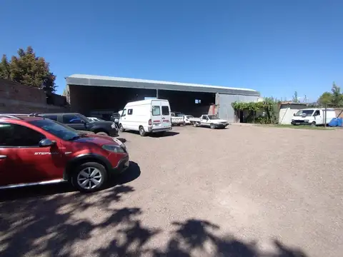 GRAN GALPON EN ALQUILER EN CHACRAS DE CORIA