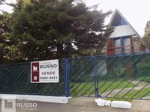 CHALET ALPINO 4 AMBIENTES c/ PISCINA