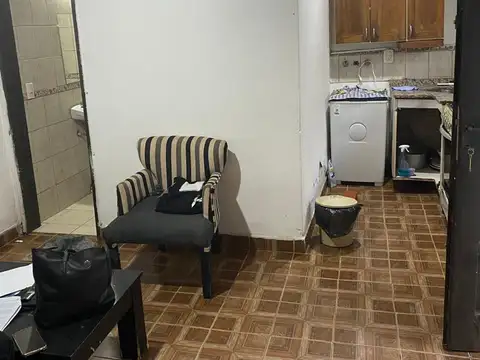 Depto Tipo Casa en Alquiler en Munro, $ 900.000