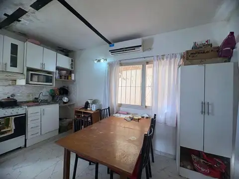 CASA EN VENTA ZÁRATE