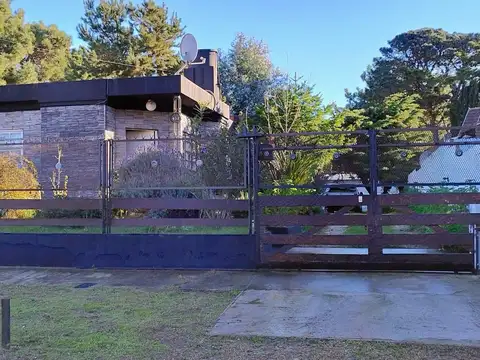 CASA TRES AMBIENTES EN BARRIO SAN RAFAEL