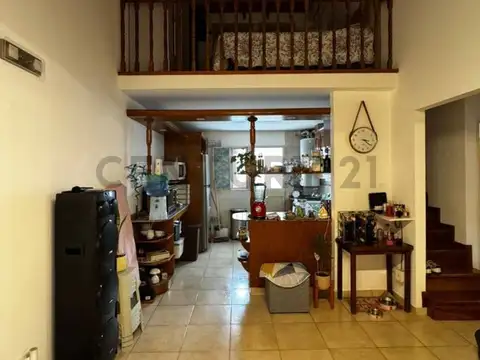 Casa en Venta con 1 cochera