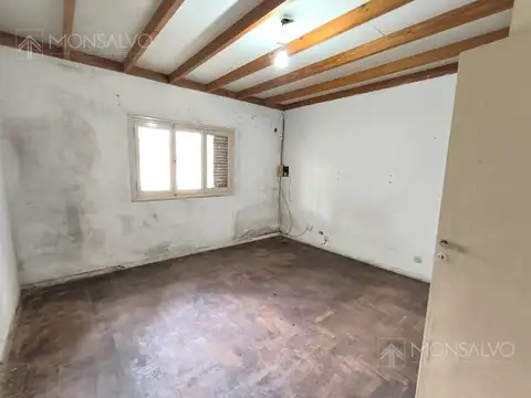 Casa 3 ambientes con 1 baño