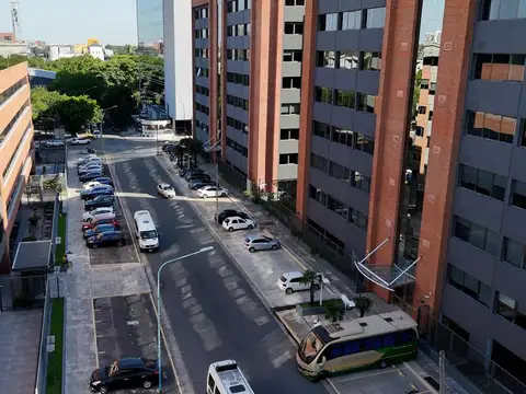 Oficina en Alquiler en Olivos, USD 22.000