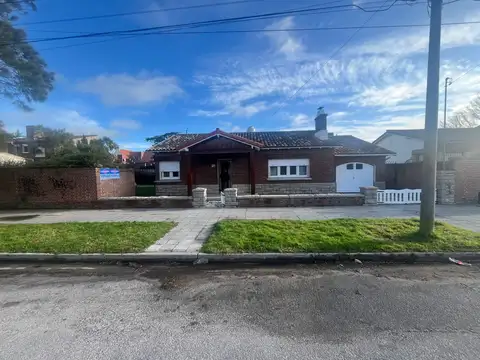 Hermoso chalet en zona residencial 1