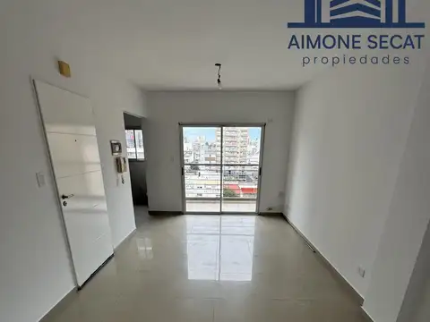 Departamento semipiso de 2 ambientes en alquiler - San Martin Centro