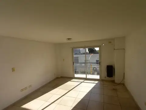 Departamento en Alquiler en San Antonio de Padua, $ 450.000