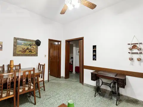 Casa 3 ambientes con 1 baño