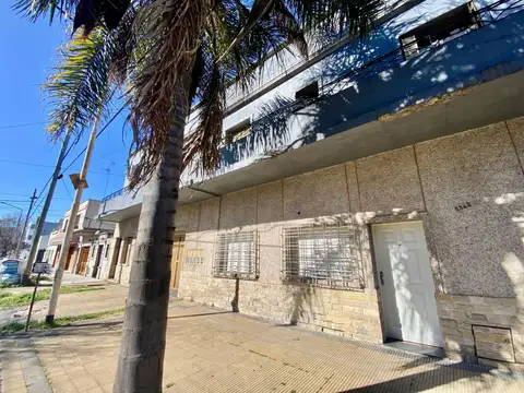 Esteban Merlo 5300, Piso PB