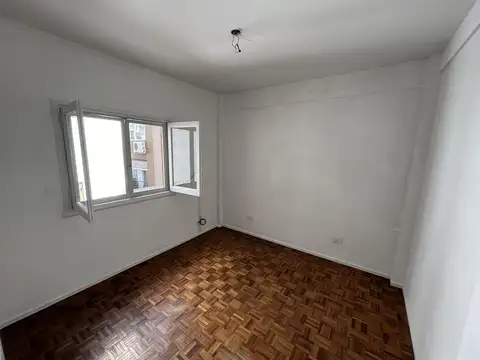 Departamento en Venta en Acassuso Vías / Santa Fe, USD 110.000