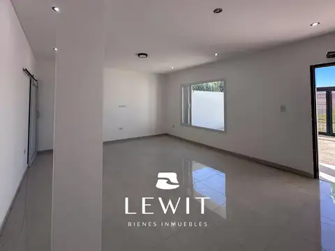 Depto Tipo Casa en Venta de 6 ambientes