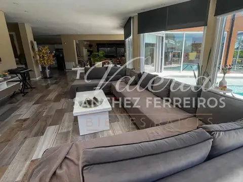 Casa en Venta en Las Golondrinas, USD 780.000