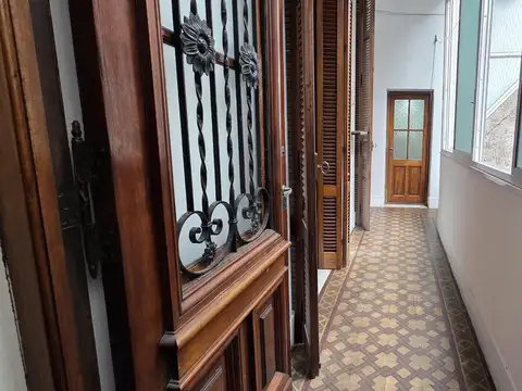 Avenida Rivadavia 8858