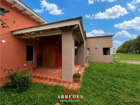 Casa en Venta en Exaltación de la Cruz, USD 239.500