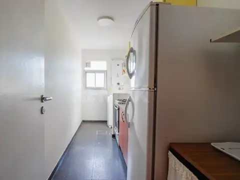 VENTA DEPARTAMENTO 3 AMBIENTES LUMINOSO EN FLORES