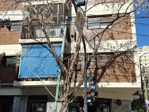 Ecuador 1100, Piso 2