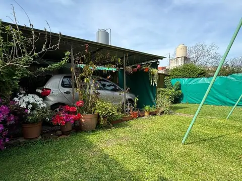 Casa 5 ambientes con 1 baño