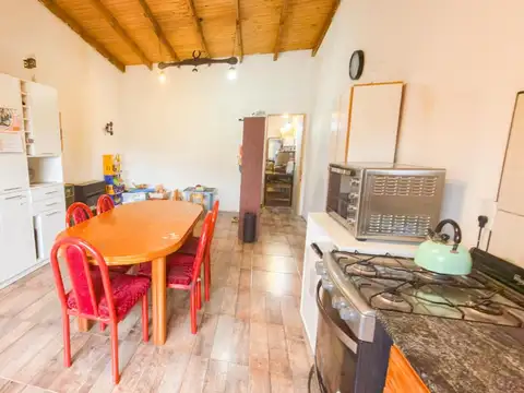 Casa 4 ambientes con 1 baño