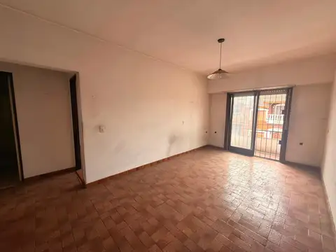 VENTA PH 2 AMB V. RIACHUELO A REFACCIONAR C BALCÓN