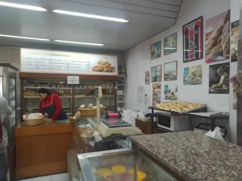 Avenida Directorio 500