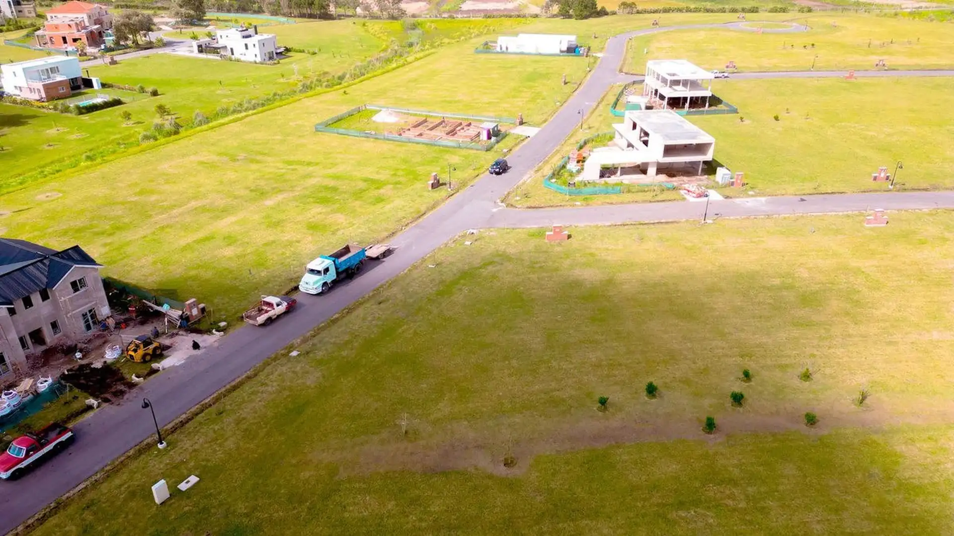VENTA LOTE CASONA DEL HARAS BARRIO PRADERA