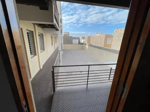 VENTA DEPTO. APTO CREDITO 2 HAB. COMPLEJO CERRADO