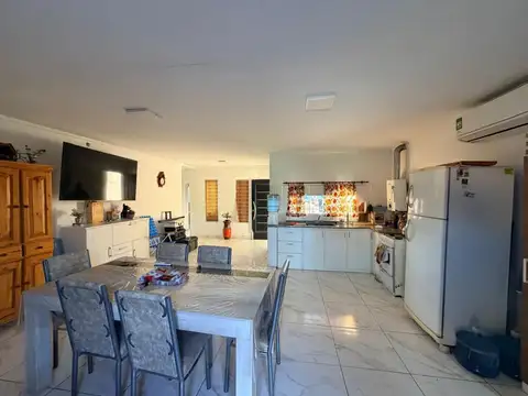Casa en Venta en Roldan, San Lorenzo